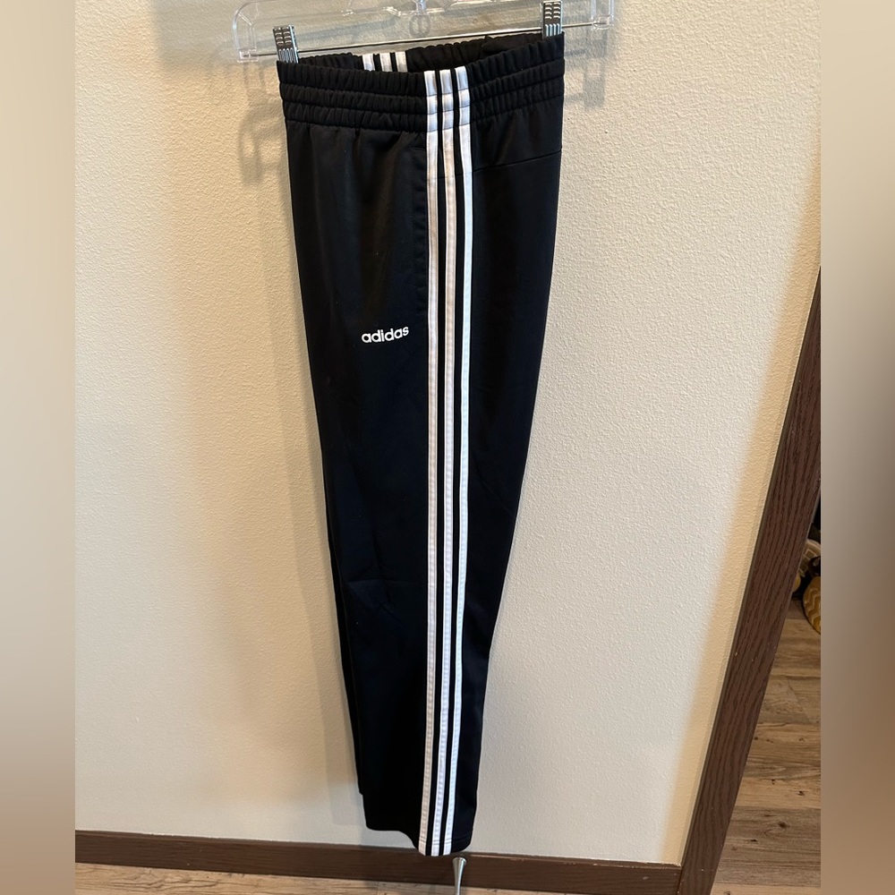 Cute Adidas Sweatpants!